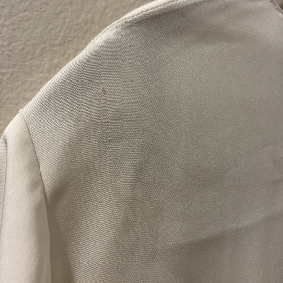 Theory Women's White silk blouse - size large - zip closure - 3/4 sleeve - Picture 7 of 8
